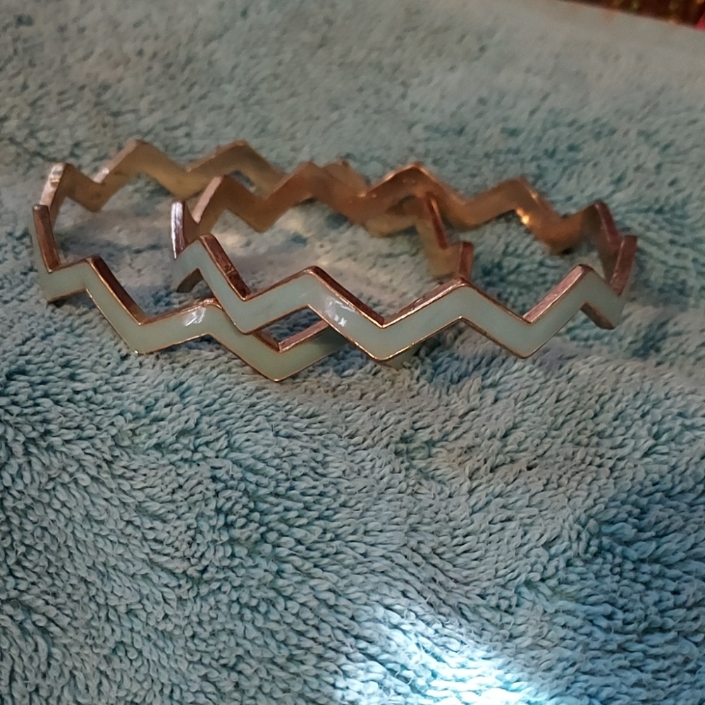 Blue zig zag bracelets